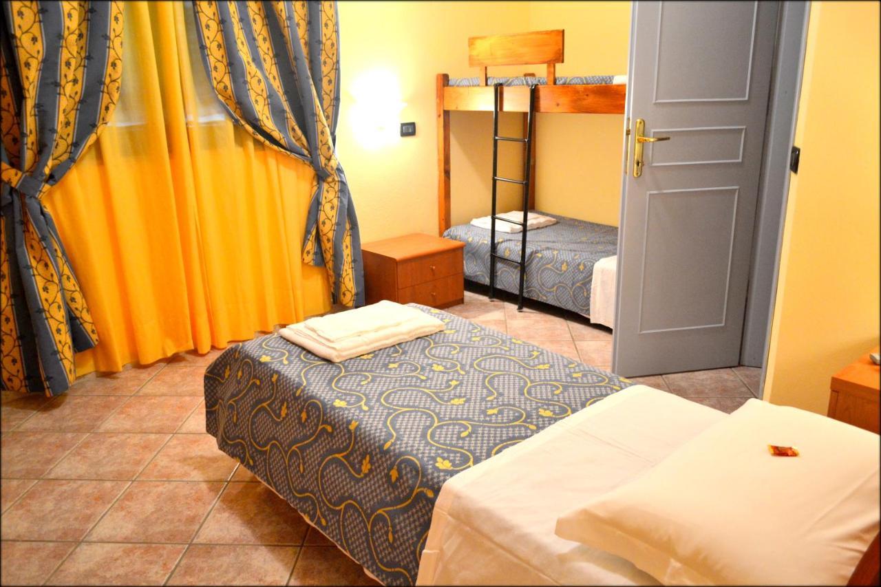 Hotel Anfora Capoliveri  Exterior photo