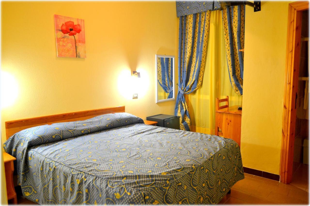 Hotel Anfora Capoliveri  Exterior photo