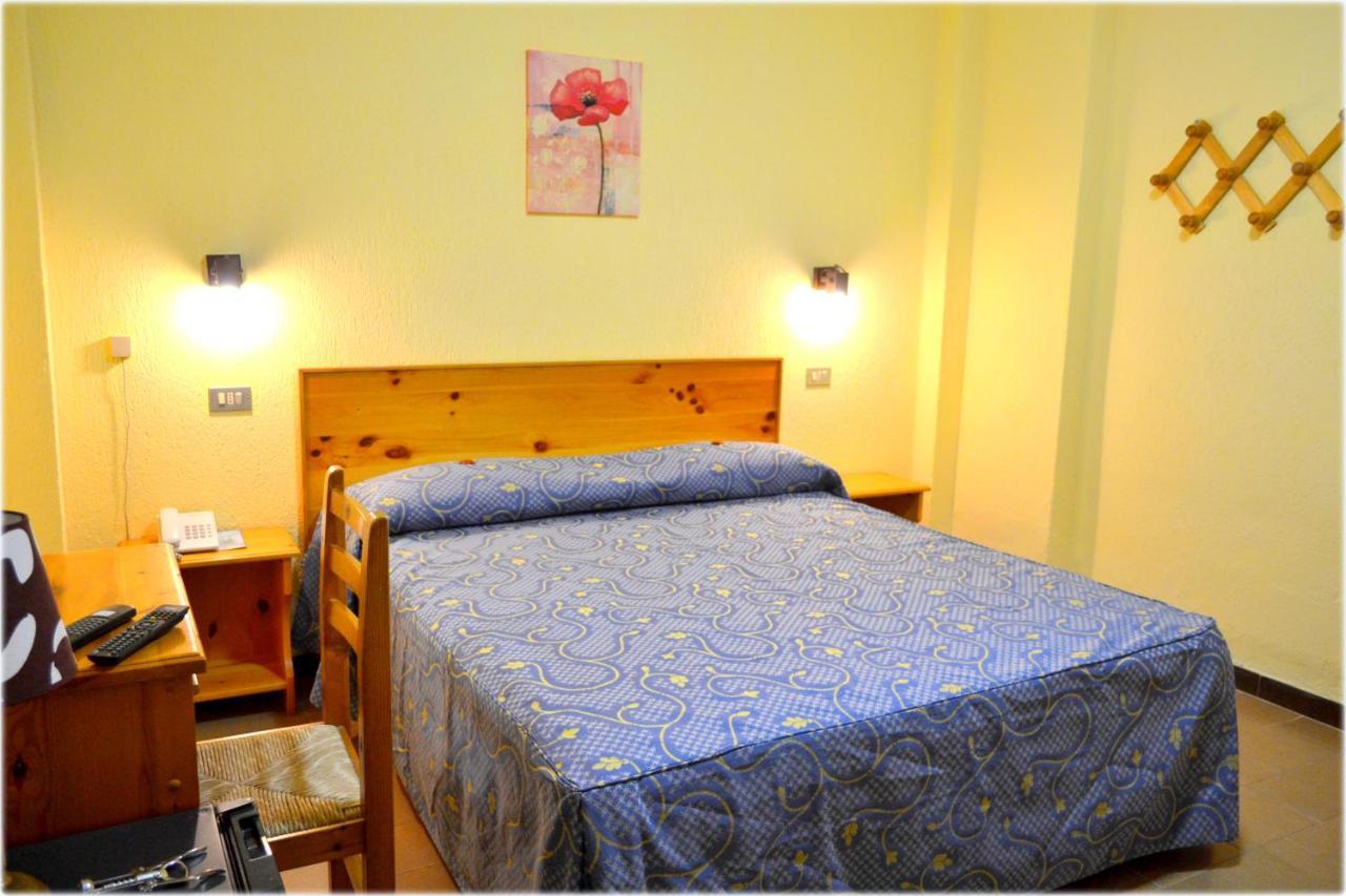 Hotel Anfora Capoliveri  Exterior photo