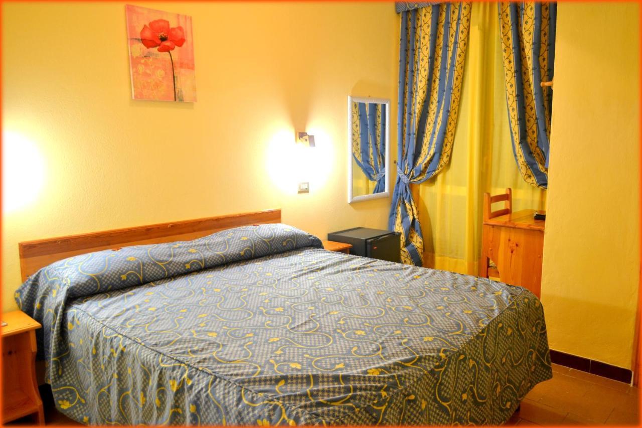 Hotel Anfora Capoliveri  Exterior photo