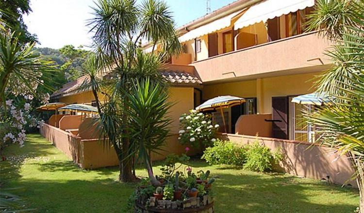 Hotel Anfora Capoliveri  Exterior photo