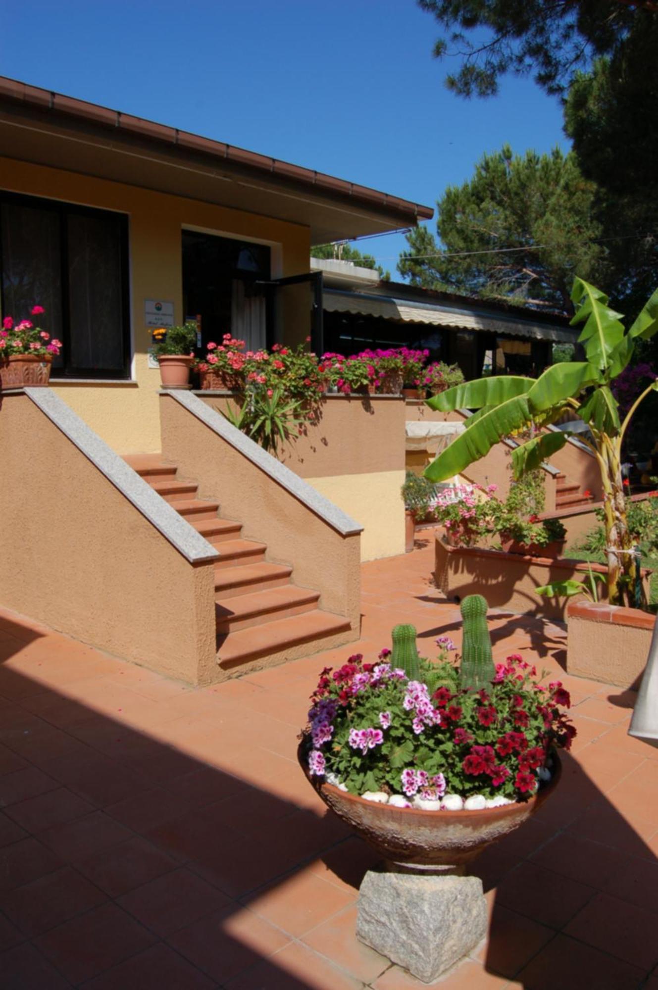 Hotel Anfora Capoliveri  Exterior photo